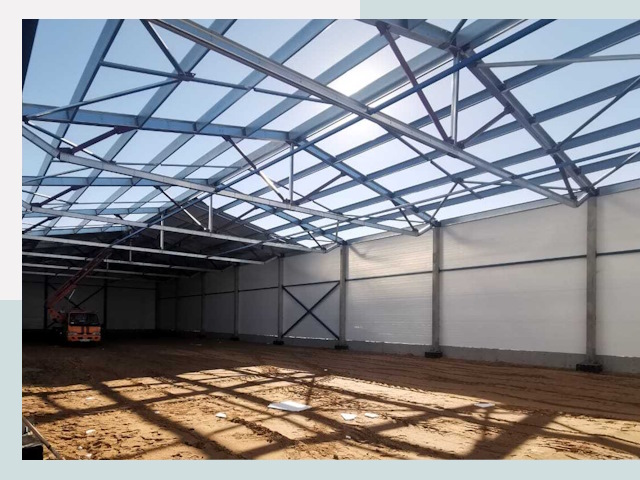 Строительство сенохранилищ в Павлове