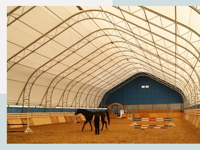 Строительство конных манежей в Павлове